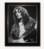 Framed Rory G.jpg